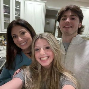 Meet your Posher, Randi